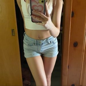 Light wash American Eagle Jean shorts
